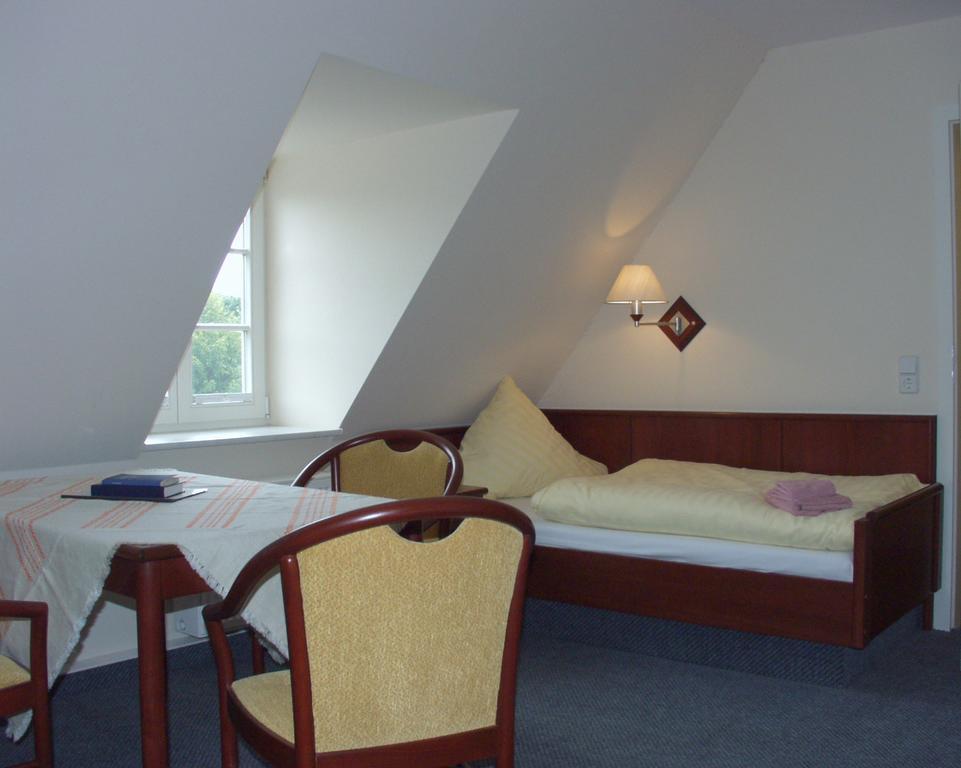 Komensky Gaeste- Und Tagungshaus Herrnhut Extérieur photo