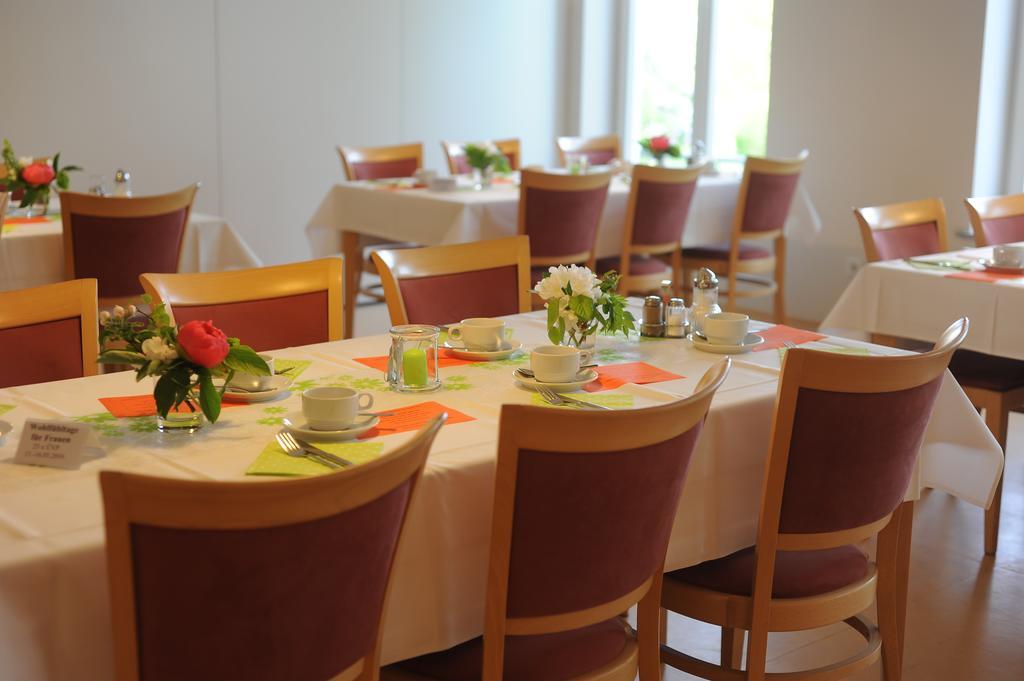 Komensky Gaeste- Und Tagungshaus Herrnhut Extérieur photo
